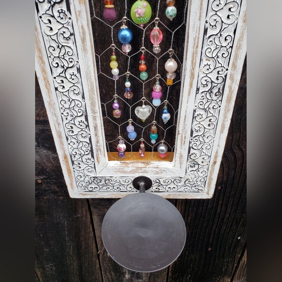 BOHO CHICKEN WIRE BEADED FRAME/WALL DECOR - Picture 7 of 9